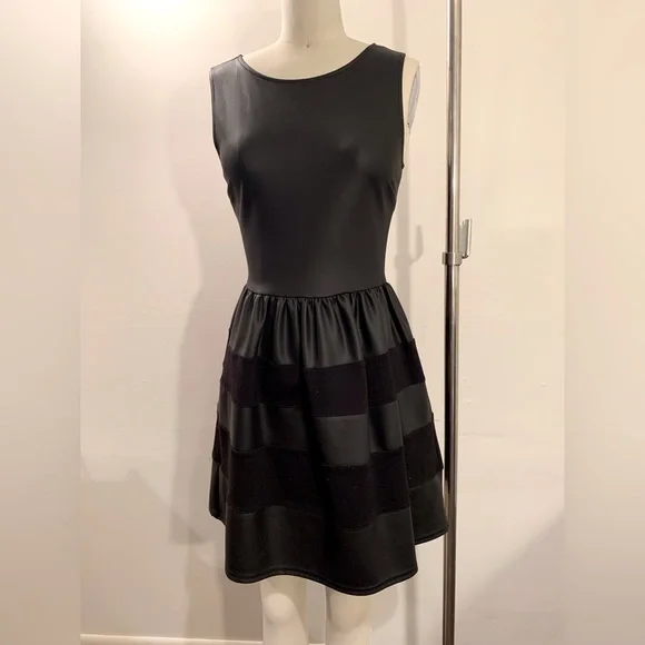 a line dress long Elegant A-line Spaghetti Straps Black Prom Dresses Long Evening Dresses main image 0